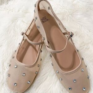 NWT Wild Fable Cream Flats with Studded Embellishments